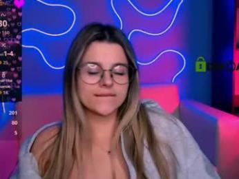 luckybabymeow — modelo de webcam en línea en chaturbate