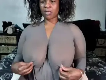 DIRTIENASTY — Stripchat stream photo (Nov 2023)