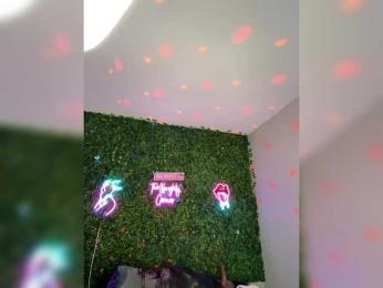 SarenaSoThick — bongacams