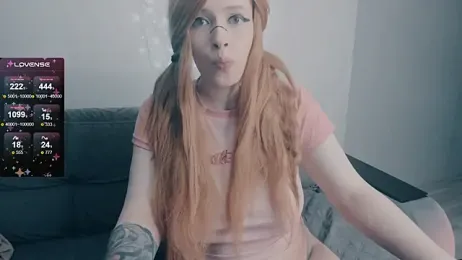 Polly_wow9 — Stripchat stream photo (Jun 2025)