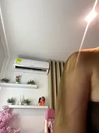 Nikii__ — modelo de webcam en línea en stripchat