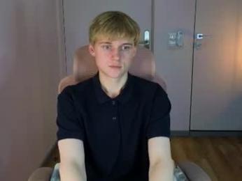 avenrey — Chaturbate stream photo (Oct 2026)