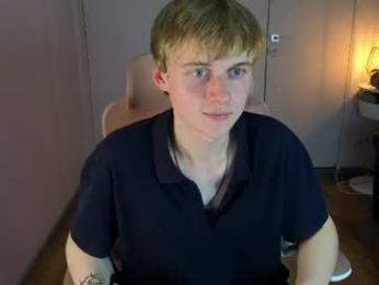 avenrey — Chaturbate profile photo
