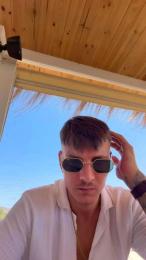 alex223 — Cam4 stream photo (Aug 2026)
