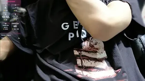 Pui-Ch — Stripchat stream photo (Apr 2026)