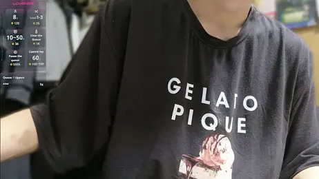 Pui-Ch — Stripchat stream photo (Apr 2026)