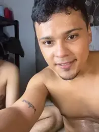 hizli_69 — modelo de webcam en línea en stripchat