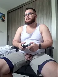 Edmund98 — Stripchat stream photo (Mar 2026)