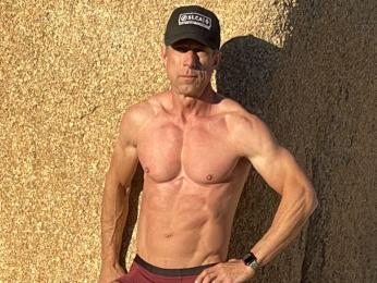 AlphaSIlver — modelo de webcam en línea en livejasmin