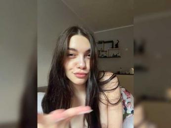 MimiLuv — modelo de webcam en línea en bongacams