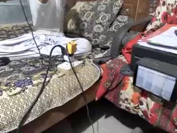 zoyakhan803 — Chaturbate stream photo (Mar 2026)