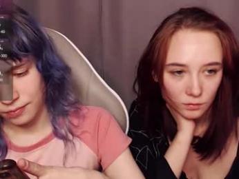 robin_yours — Chaturbate stream photo (Mar 2026)