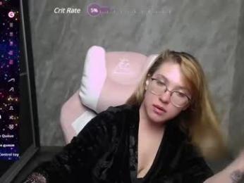reginasmilee — modelo de webcam en línea en chaturbate