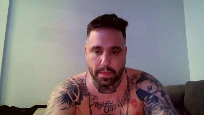 wildhetero — modelo de webcam en línea en cam4