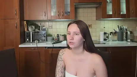 HotCaramellsTV — modelo de webcam en línea en stripchat