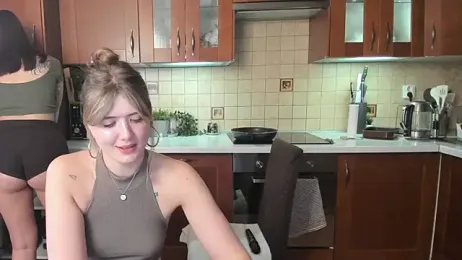 HotCaramellsTV — Stripchat stream photo (Aug 2026)