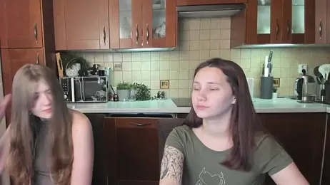 HotCaramellsTV — Stripchat stream photo (Aug 2026)