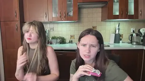 HotCaramellsTV — Stripchat stream photo (Aug 2026)