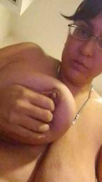 WineBee — Cam4 stream photo (Apr 2026)