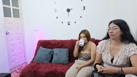lesb_milf — Stripchat stream photo (Jun 2026)