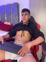 Angel_khouri_ — Stripchat stream photo (Jun 2026)