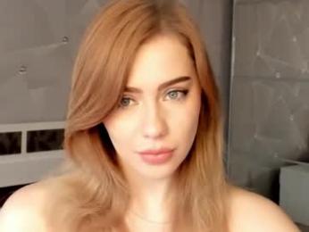 luiza012 — Chaturbate stream photo (Oct 2025)