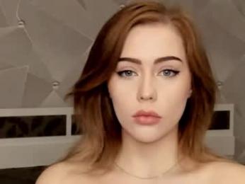 luiza012 — Chaturbate stream photo (Nov 2025)