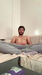 Enzolololo — Cam4 stream photo (Apr 2026)