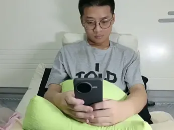 mkbk- — Stripchat stream photo (Sep 2025)