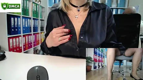 secret-office — Stripchat stream photo (Apr 2026)