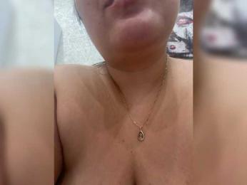 Alisaay — modelo de webcam en línea en bongacams