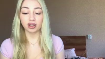 AleaseIyo — modelo de webcam en línea en cam4