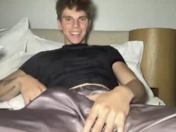 cameronfux — Chaturbate stream photo (Aug 2026)