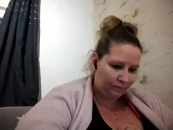Mrs-Luder — Stripchat stream photo (Nov 2023)