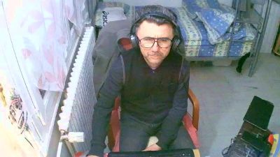 lokoum393 — Cam4 stream photo (Mar 2026)