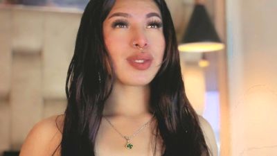 Meelfox — modelo de webcam en línea en cam4