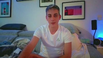 HuGo4K — modelo de webcam en línea en cam4