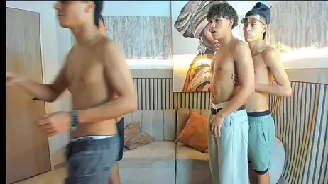 Warrios_teams — modelo de webcam en línea en stripchat