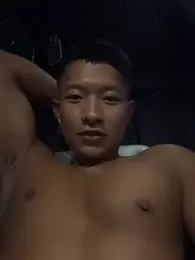 Thanku_02 — modelo de webcam en línea en stripchat