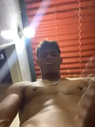 meliodas_23cm — modelo de webcam en línea en stripchat
