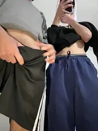 HitShelf — modelo de webcam en línea en stripchat