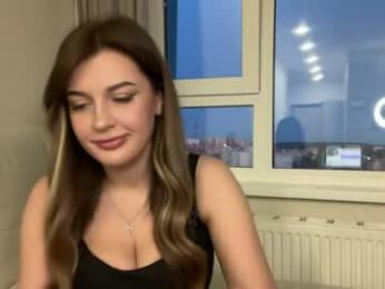 _moonberry_ — Chaturbate stream photo (May 2026)