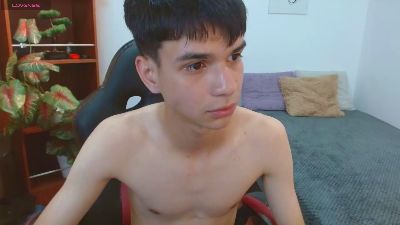 maxim_rod — Cam4 stream photo (Apr 2026)