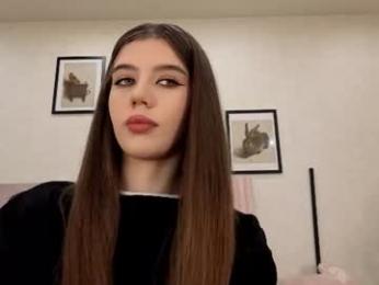 jenie_fire — Chaturbate stream photo (Aug 2026)