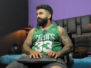 Leonidas Murphy — flirt4free