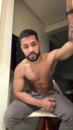 Safadodotado27 — modelo de webcam en línea en cam4