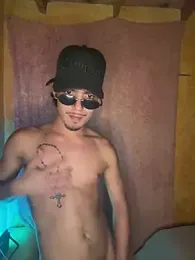 Cuteathleticboys — Stripchat stream photo (Apr 2026)