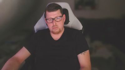 benzinimblut — Cam4 stream photo (Mar 2026)