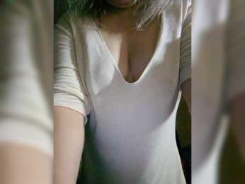 BECHA222 — Bongacams stream photo (Dec 2024)