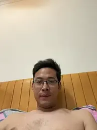 HHAA1992 — modelo de webcam en línea en stripchat